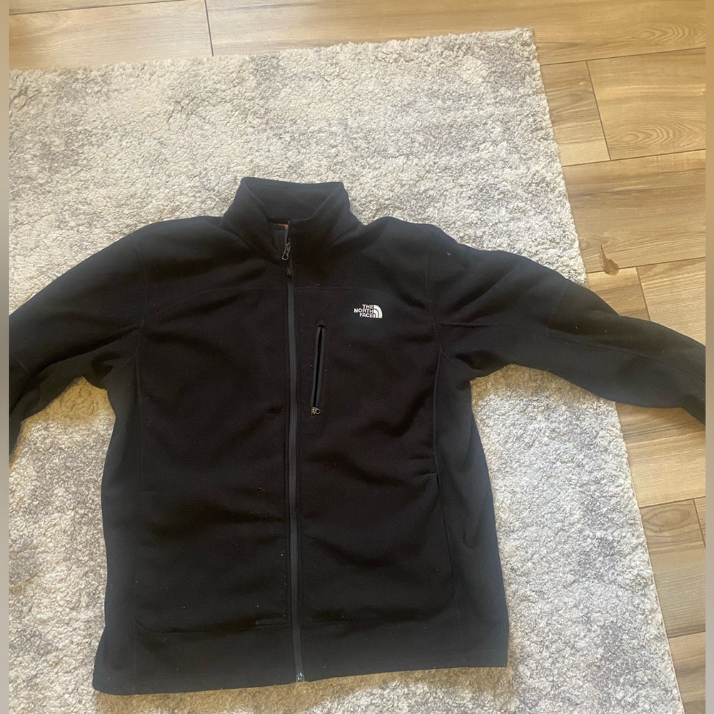 Used Men’s The North Face Full Zip Fleece Top Jacket XXL. 100% polyester.